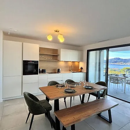 Moderne 3 Pieces, 4 Pers., Grande Terrasse, A Proximite, Parking Et Wifi - Fr-1-61-647 Apartamento