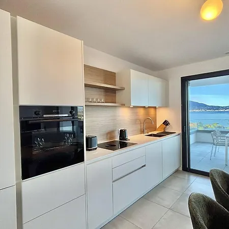 Apartamento Moderne 3 Pieces, 4 Pers., Grande Terrasse, A Proximite, Parking Et Wifi - Fr-1-61-647 *