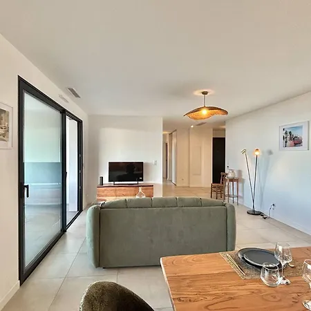 Moderne 3 Pieces, 4 Pers., Grande Terrasse, A Proximite, Parking Et Wifi - Fr-1-61-647